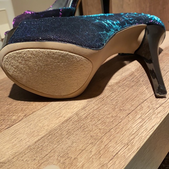 Beautiful shoes - Picture 2 of 2